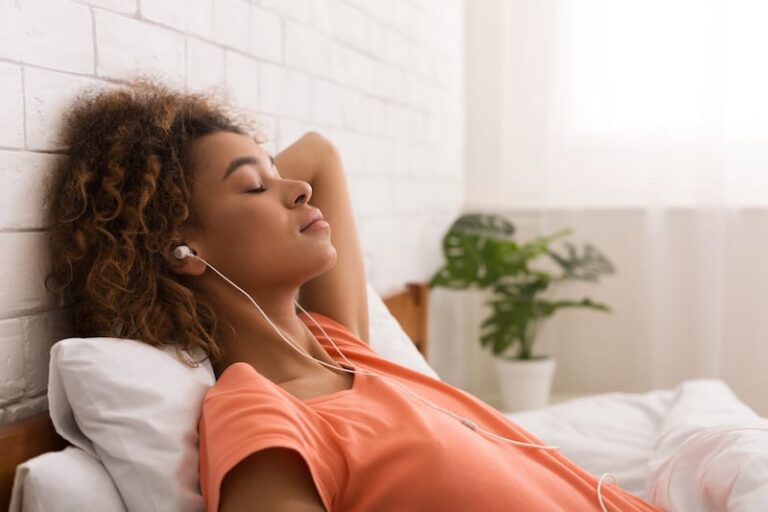 Kann Schlafmusik bei der Behandlung Ihrer Schlaflosigkeit helfen?